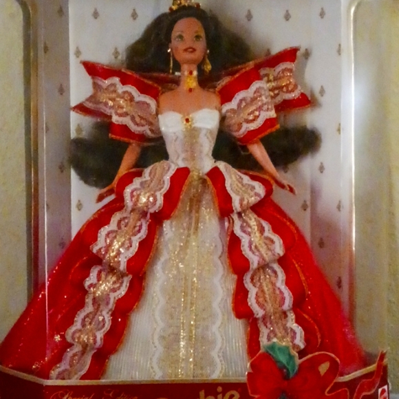 Barbie*VINTAGE HOLIDAY BARBIE 1997 NWT - Picture 1 of 5